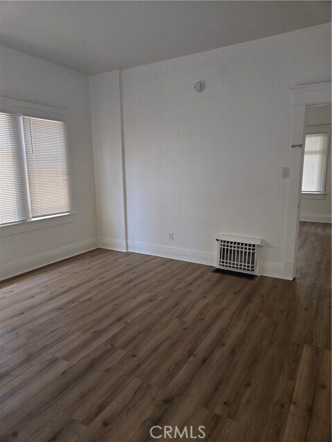 Building Photo - 209 S Birch St