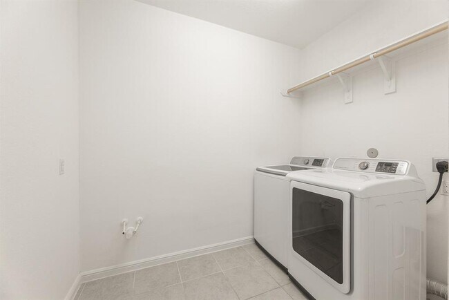 Building Photo - 11810 Apple Harvest Ln
