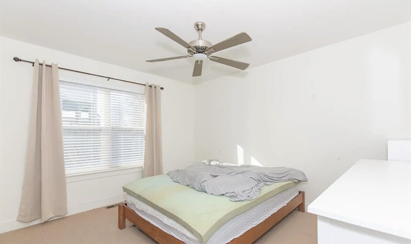 Building Photo - 1650 Davis Ln