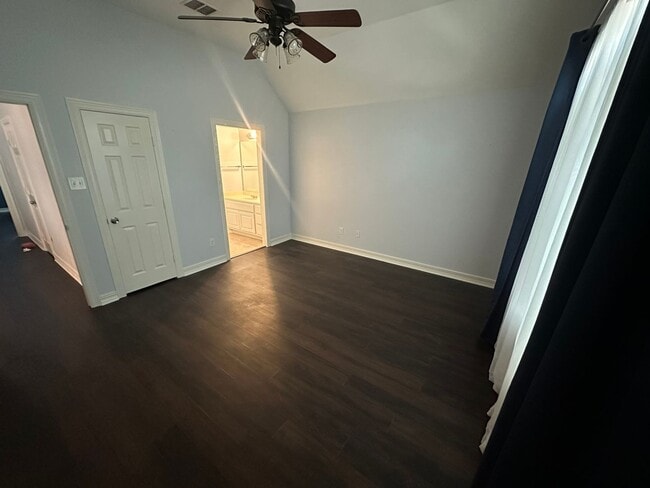 Building Photo - Tangleridge Dr  - Now available!