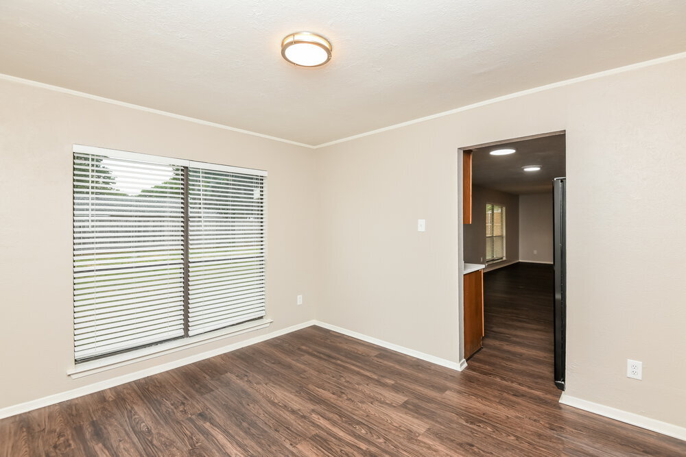 Building Photo - 3956 Wrenwood Dr
