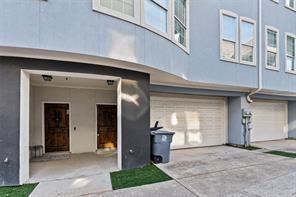 Building Photo - 2316 Stutz Dr