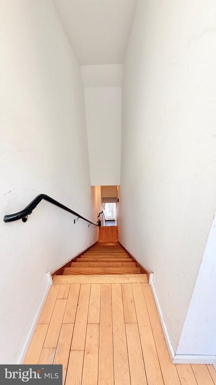 Building Photo - 136 N 3rd St