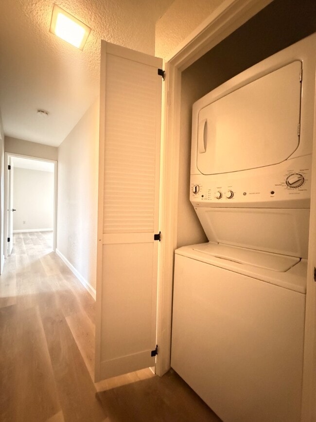 Building Photo - 11150 Trinity River Dr