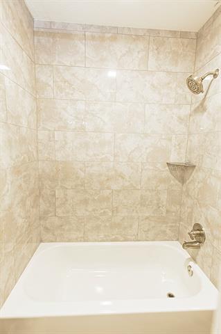 Building Photo - 2405 Hopkins Dr