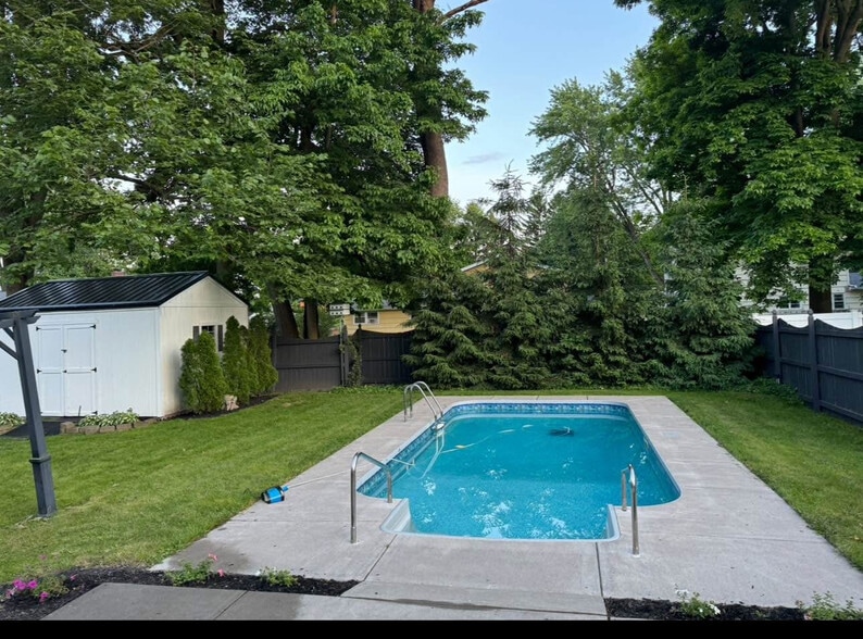 Building Photo - 4086 Bel Harbor Dr