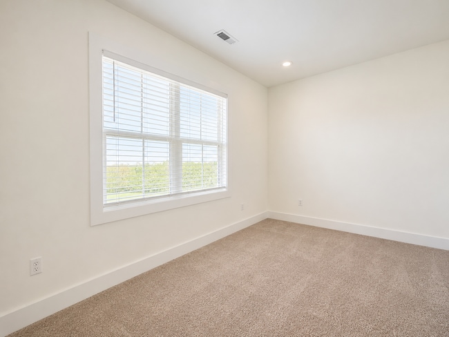 Building Photo - Sunsets, Skyline Views & Resort Living | Highbury's Premier 3-Bedroom Homes