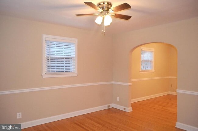 Building Photo - 206 S Courthouse Rd