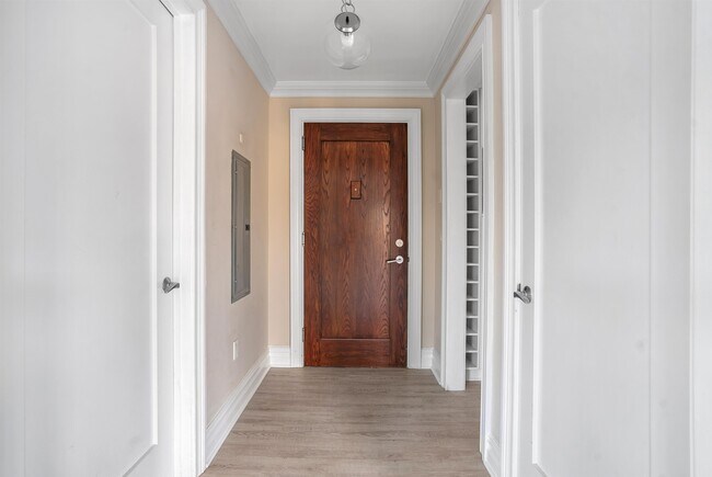 Building Photo - 34 Cambridge Wy