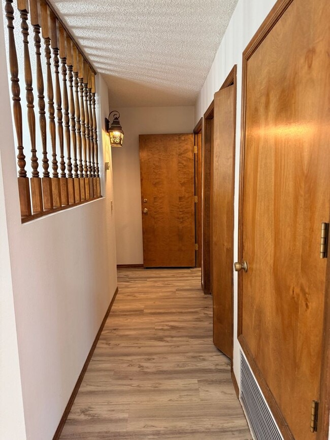 Building Photo - Beautiful Country Club