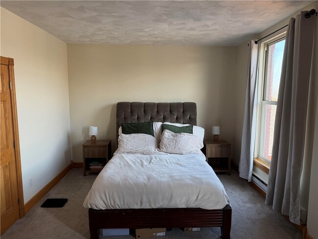 Building Photo - 287 Gregory St