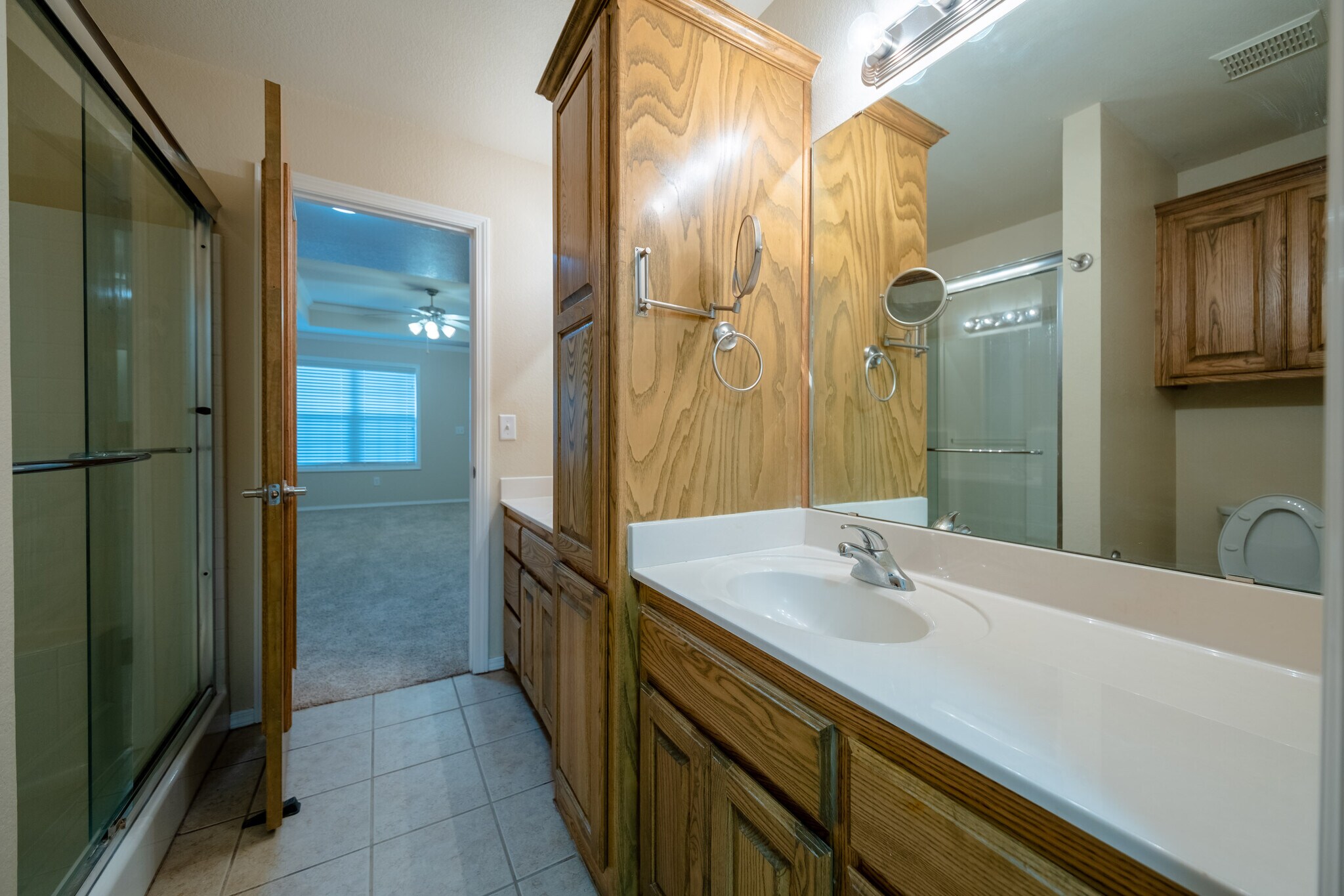 Bathroom 1 with double vanity - 4530 Steffi Ct