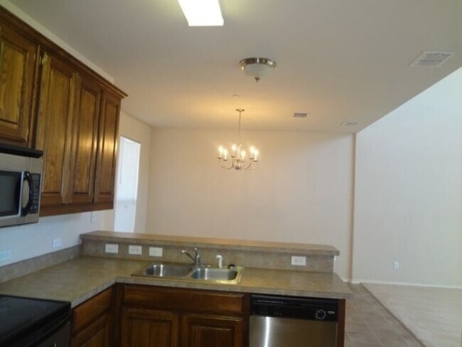 Building Photo - 5405 Soledad Dr