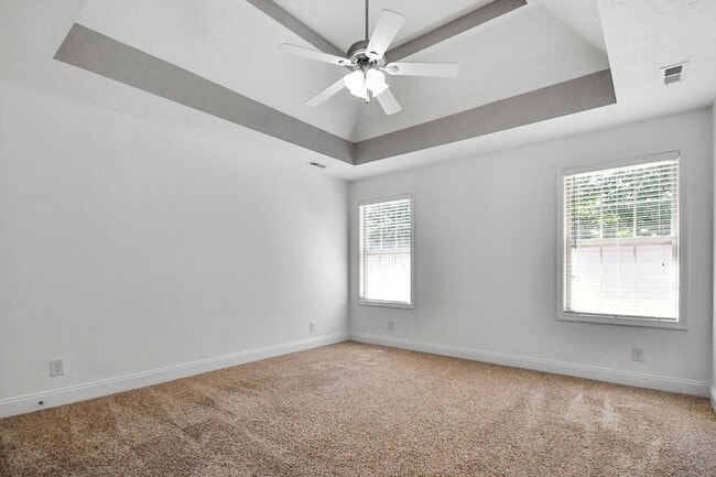 Building Photo - Pet Friendly Four Bedroom!