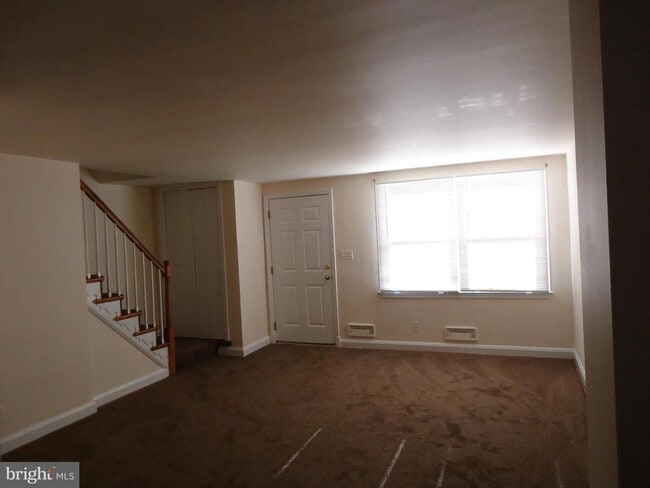 Primary Photo - 1444 Barrett Rd