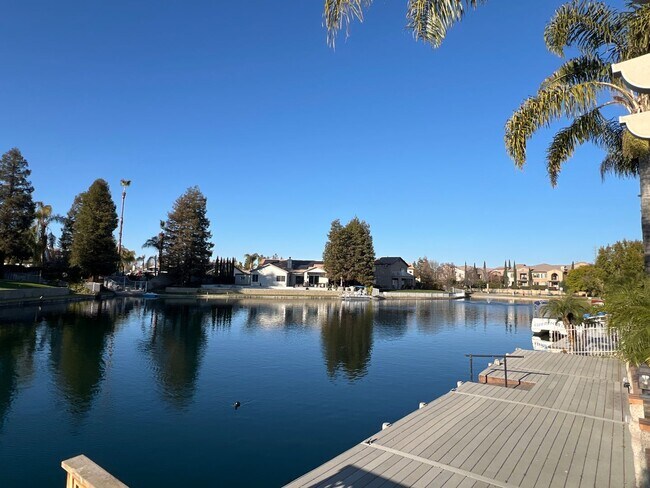 Building Photo - NORTHWEST BAKERSFIELD