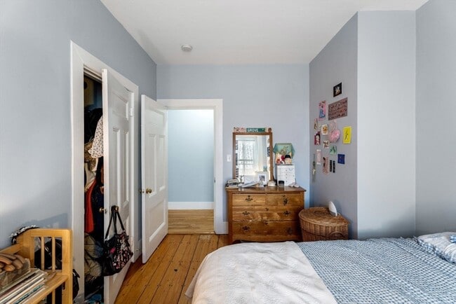 Building Photo - 2 Pearl St Pl