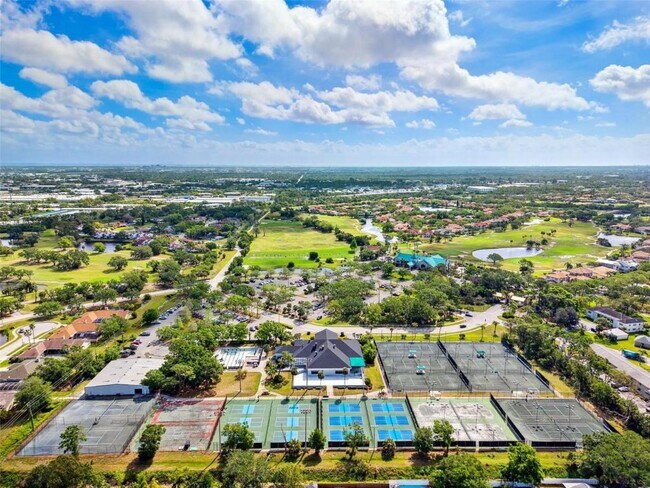 Building Photo - 8703 Bardmoor Blvd
