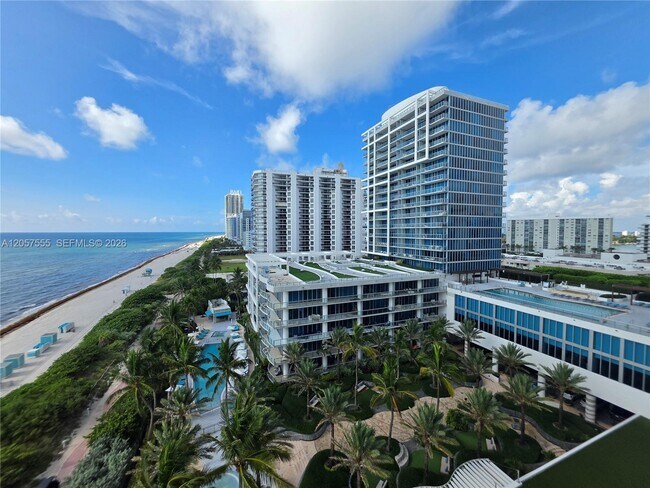 Building Photo - 6801 Collins Ave