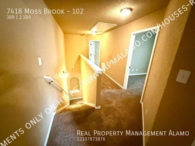 Building Photo - 7418 Moss Brook Dr