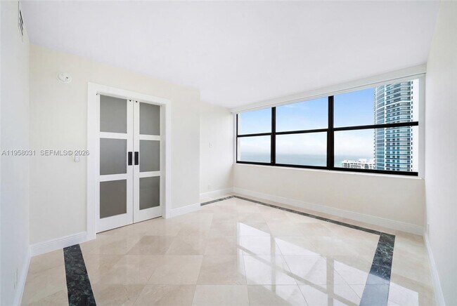 Building Photo - 2301 S Ocean Dr