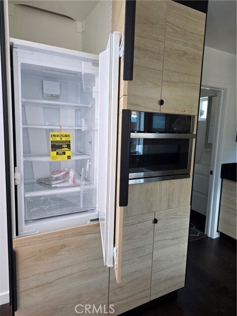 Building Photo - 1009 S Laramie St