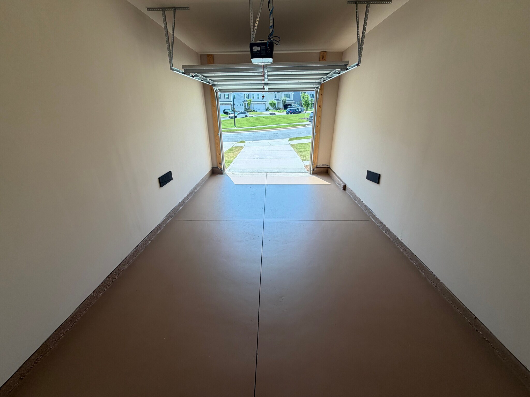 Building Photo - Room in Townhome on Keeton Ln
