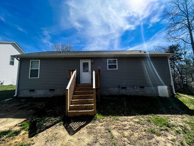 Building Photo - 3225 Ridgewood Pl Dr
