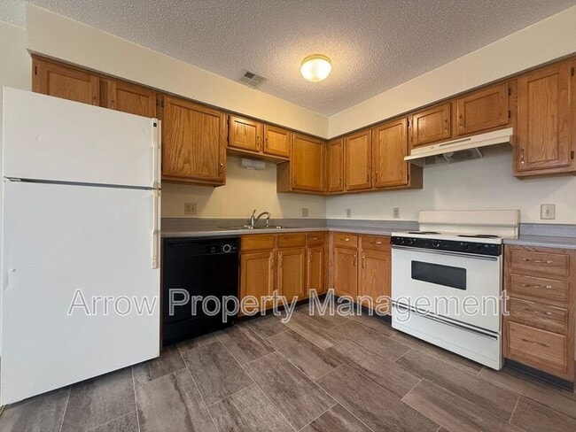 Building Photo - 1015 14th St