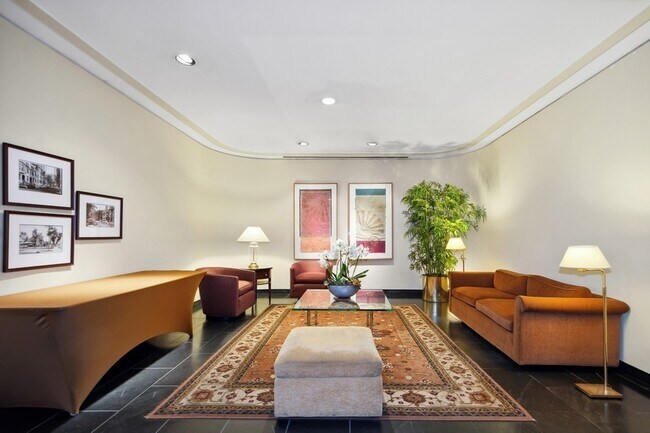Building Photo - 1310 N Ritchie Ct