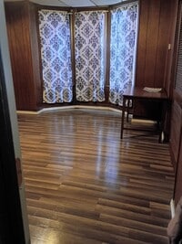 Building Photo - 202 5th Ave