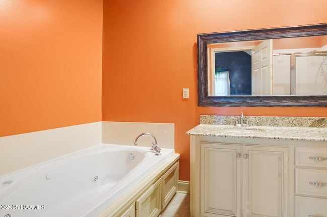 Building Photo - 201 Sandhill Crane Dr