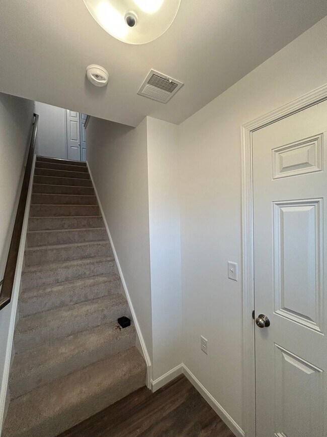 Building Photo - New build 3 bed, 2.5 bath in Carlisle