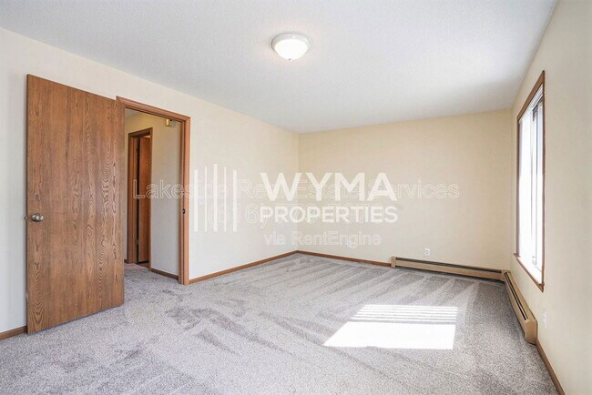 Building Photo - 2914 Earle Ave SW