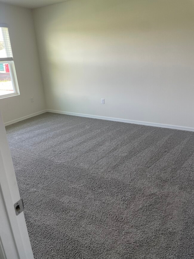 Building Photo - 1005 Ellerston St