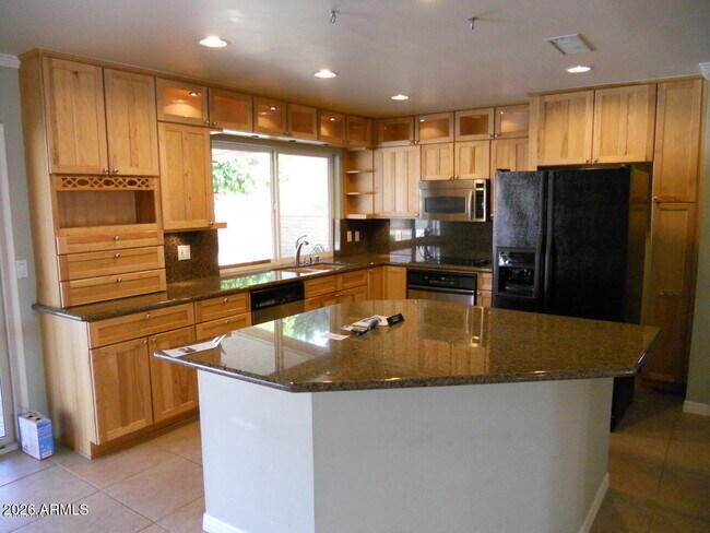 Building Photo - 15821 N 9th Pl