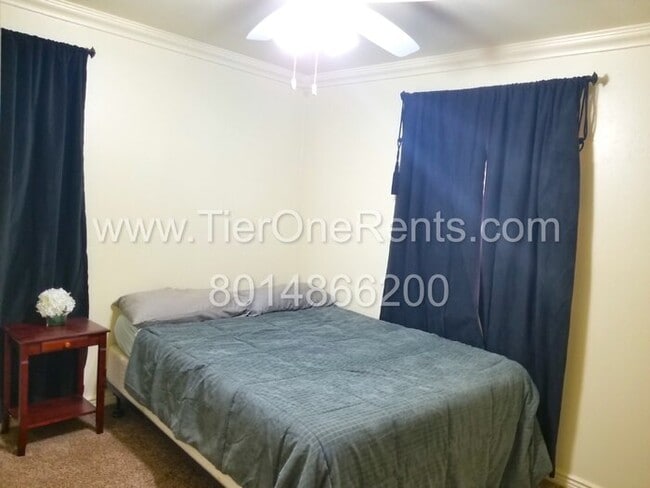 Building Photo - This property offers a NO DEPOSIT option a...