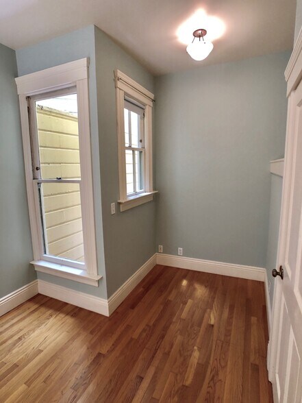 Building Photo - 1528 Fulton Street