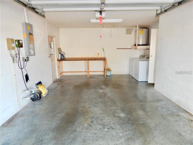 Building Photo - 8220 Westfield Dr