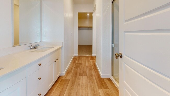 Building Photo - 3249 Carambola Ave