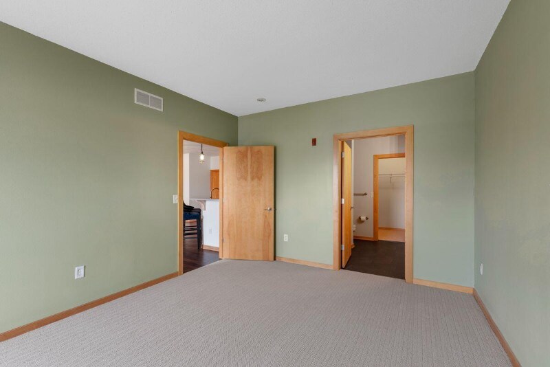 Building Photo - 10900 W Bluemound Rd