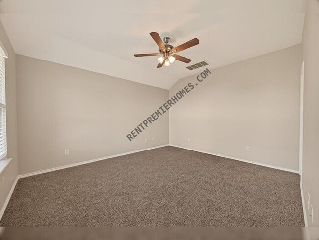 Building Photo - 2730 Morgensen Dr