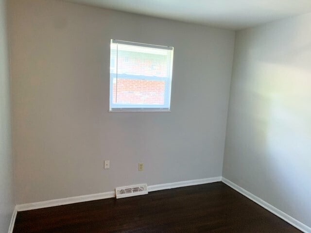 Building Photo - 4637 Crestview Ave