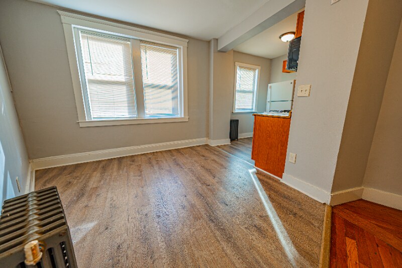 Building Photo - 22 Warren St