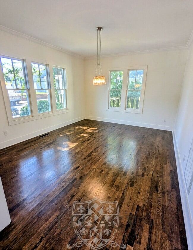 Building Photo - 1708 4th Ave N
