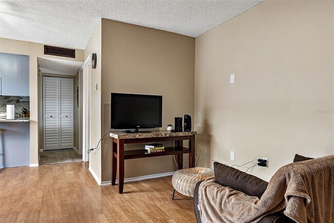 Building Photo - 1055 82nd Terrace N