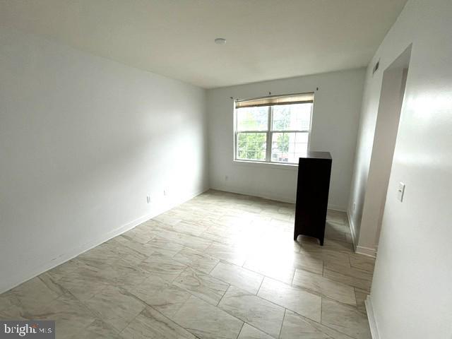 Building Photo - 106 Konefal St