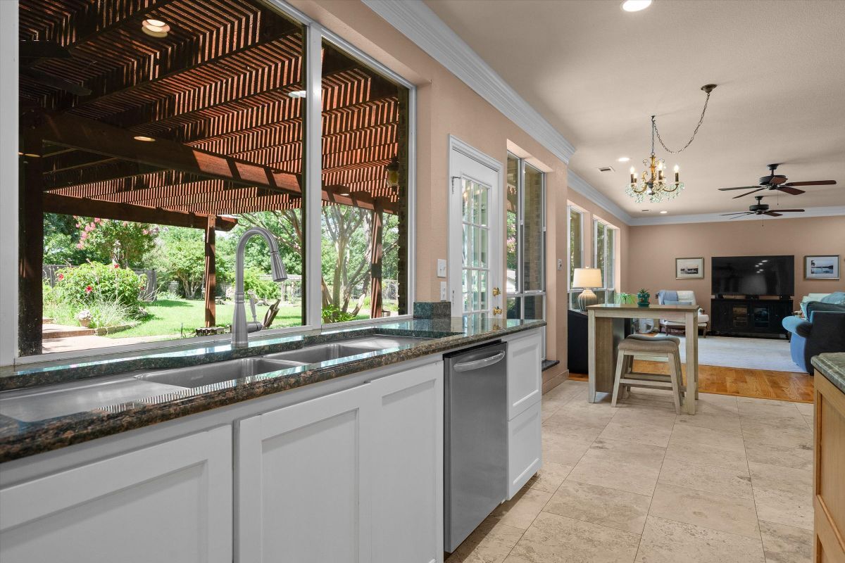 Building Photo - 3933 Bordeaux Cir