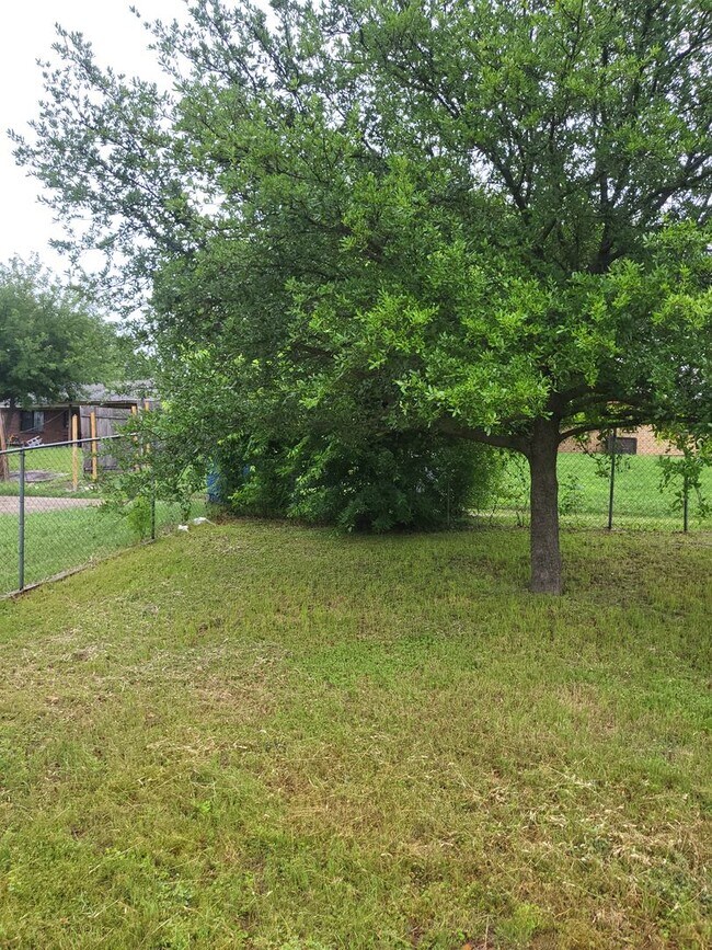 Building Photo - 7326 Harold Walker Dr