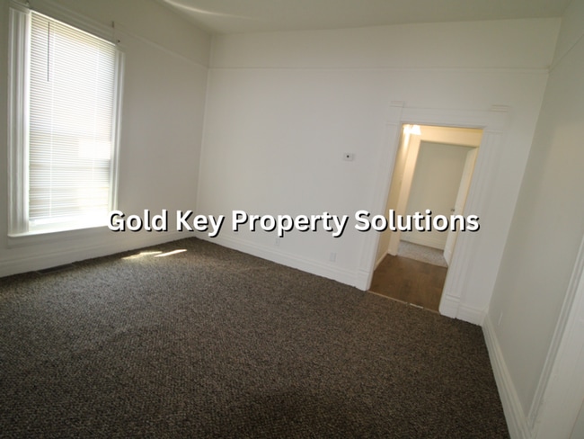 Building Photo - MUNCIE Cozy 2 BR 1 BA House with Main-Level Laundry (NO SECTION 8)